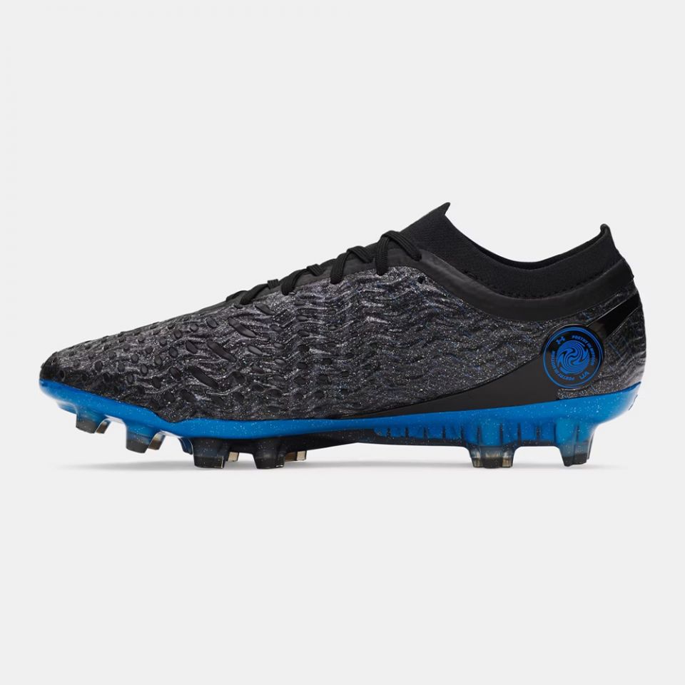 Under Armour Magnetico Elite 5 FG Soccer Cleats display picture 3