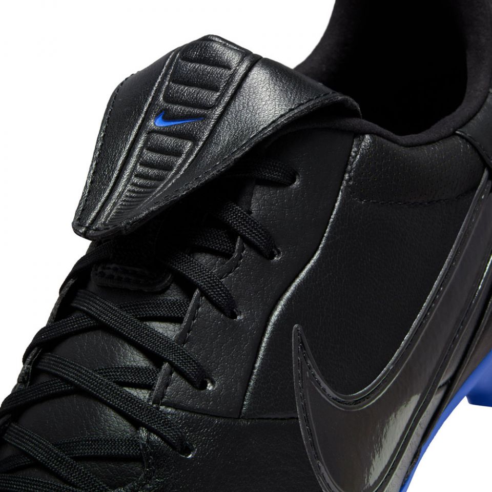 ナイキプレミアＳＧ The Nike Premier III SG | Black Pack