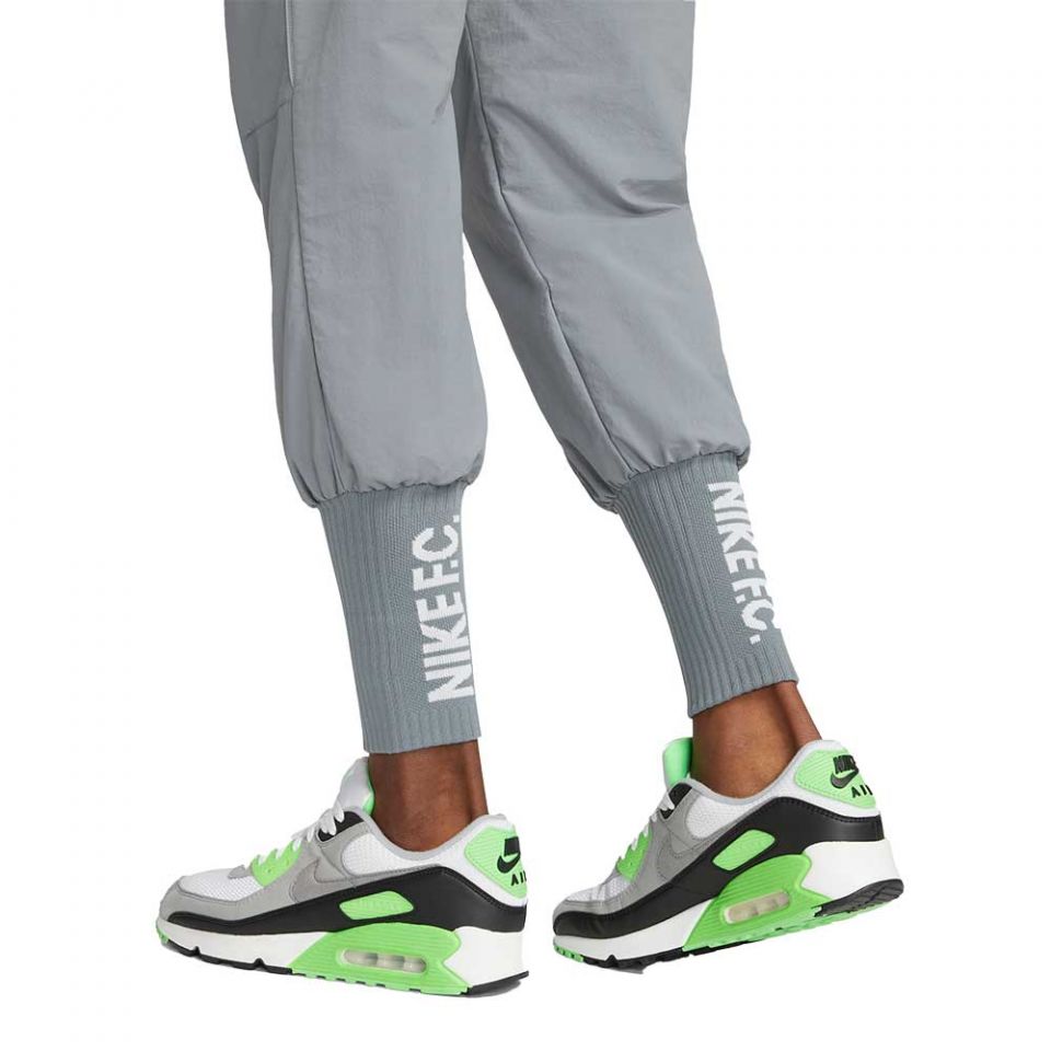nike woven cuffed pants
