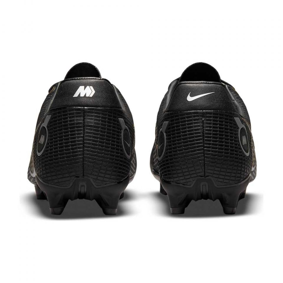 soccer cleats 14
