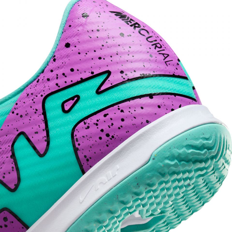 Nike Zoom Mercurial Vapor 15 Academy IC Soccer Shoes | Peak