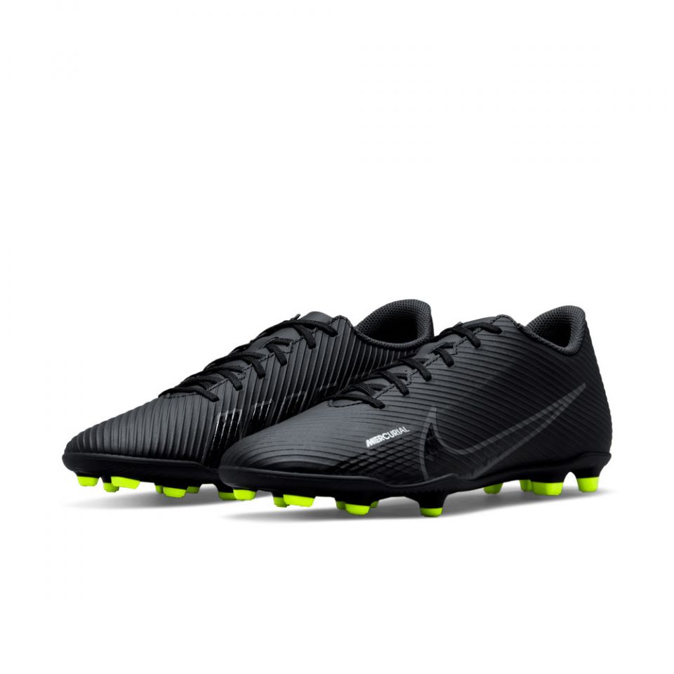 Nike Mercurial Vapor 15 Club FG Soccer Cleats display picture 2