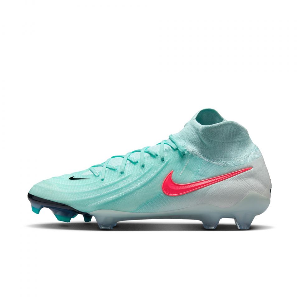 Nike Phantom Luna II Elite FG Soccer Cleats | Mad Energy Pack