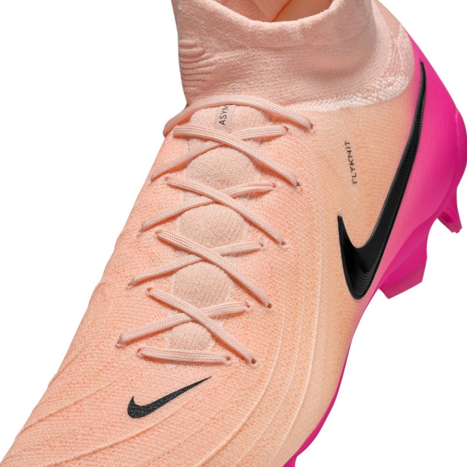 Nike Phantom Luna II Pro FG Soccer Cleats | Prism Pack display picture 1