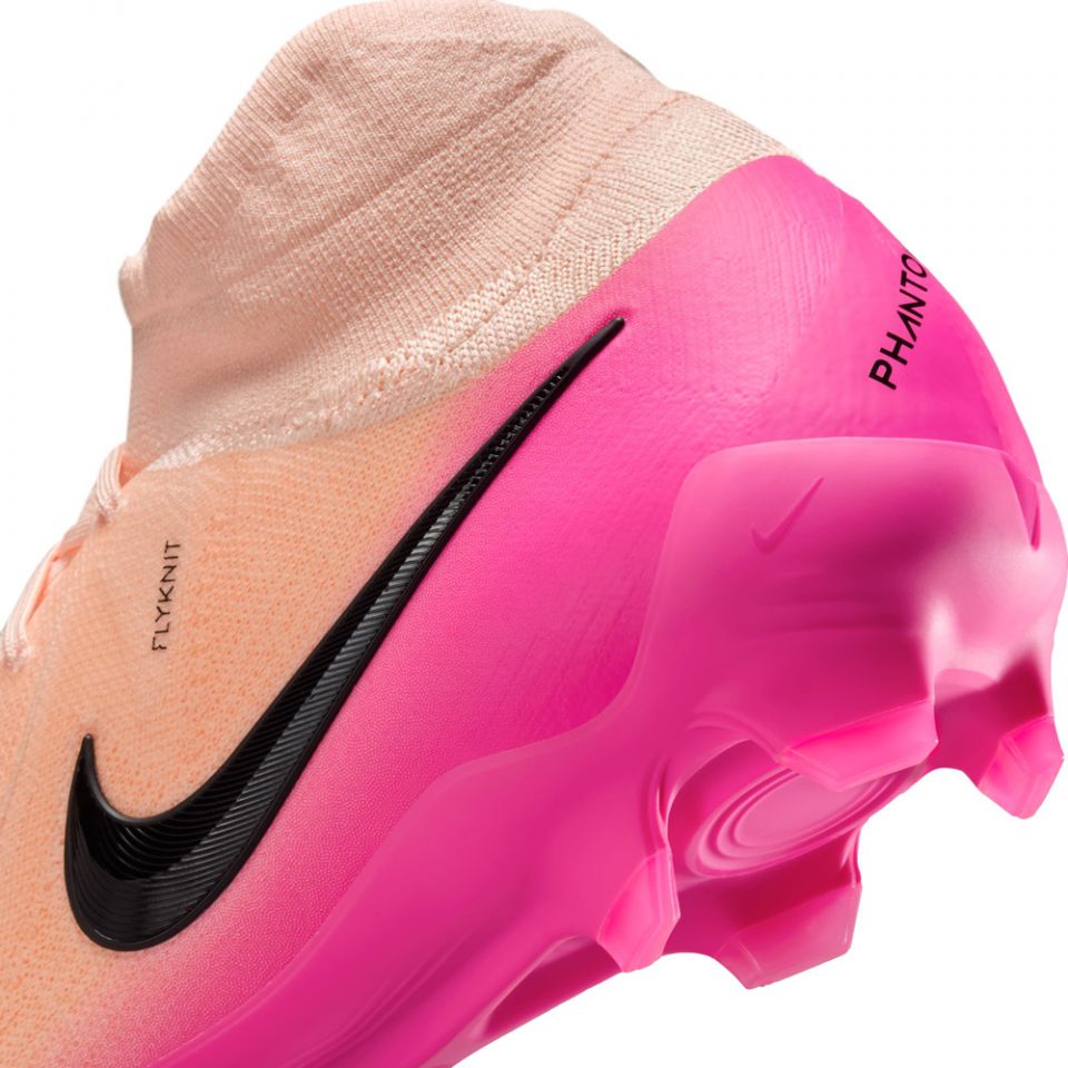 Nike Phantom Luna II Pro FG Soccer Cleats | Prism Pack display picture 3