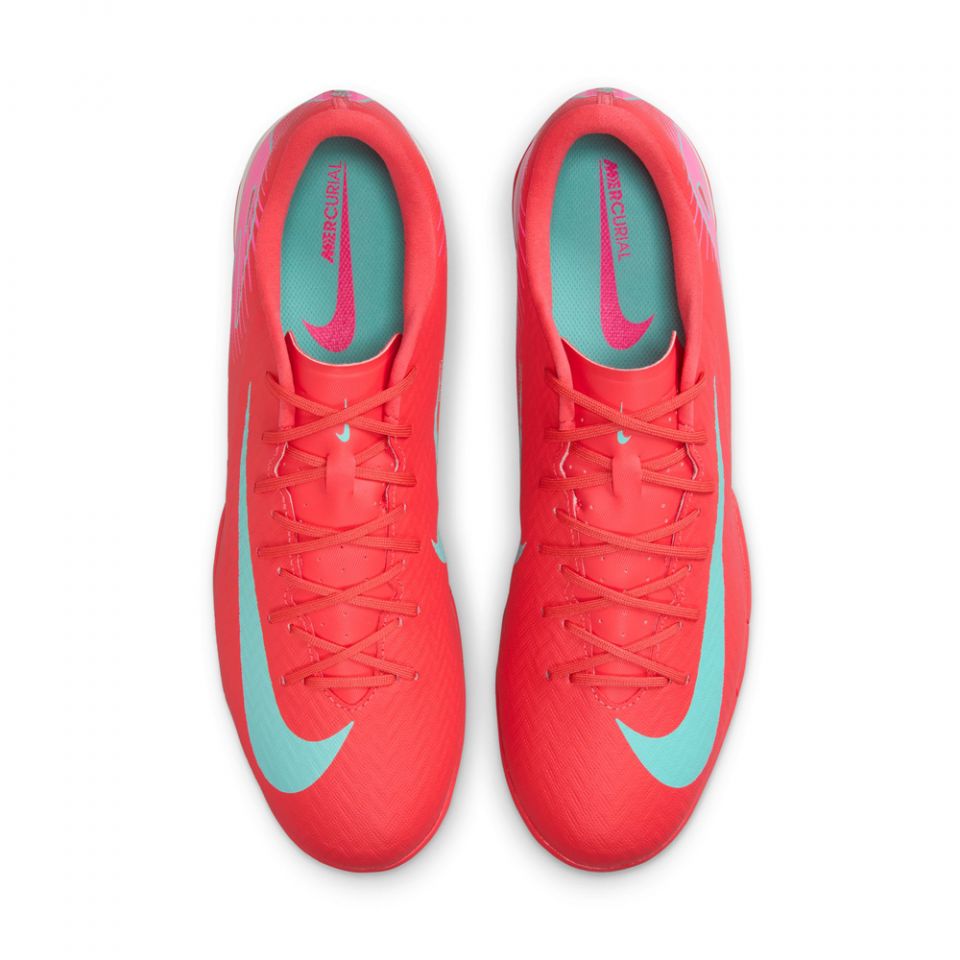 Nike Zoom Mercurial Vapor 16 Academy IC Soccer Shoes | Mad Energy Pack