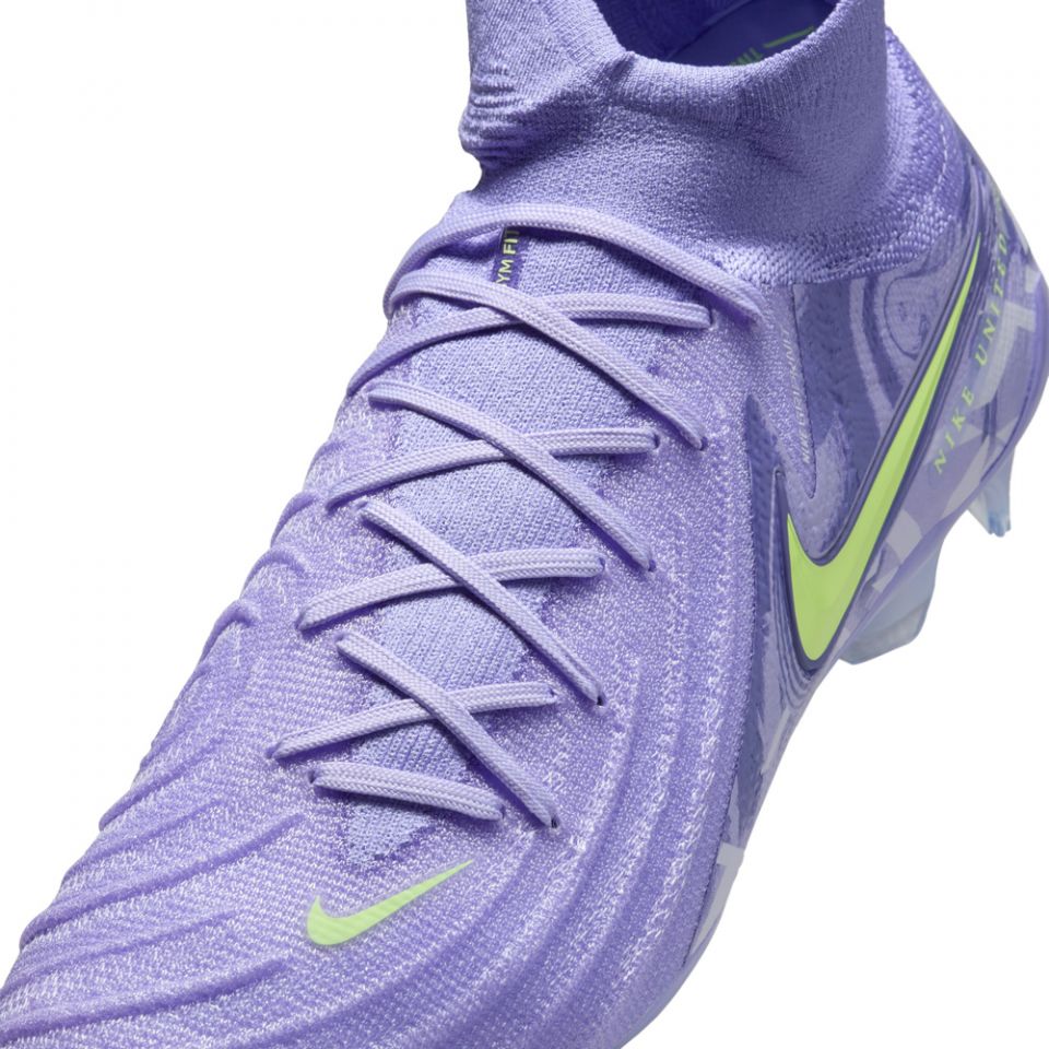 Nike United Phantom Luna II Elite FG Soccer Cleats display picture 1