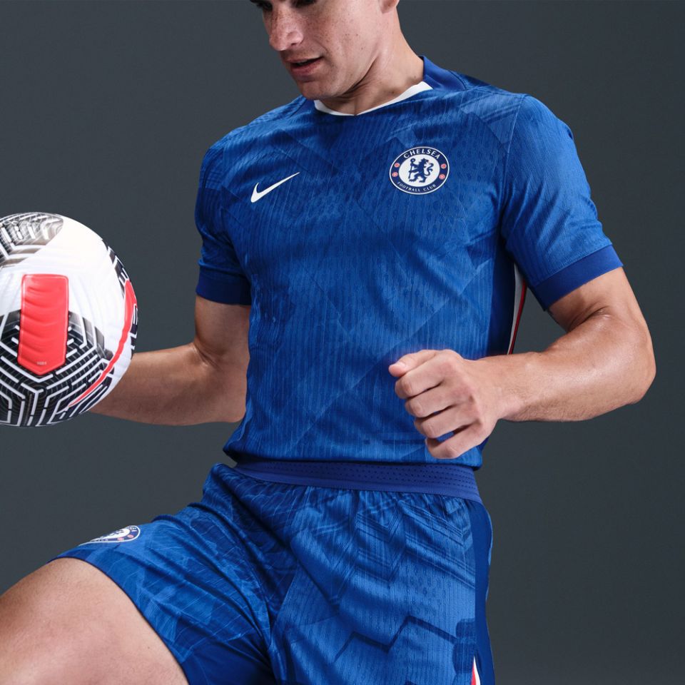 Nike Chelsea FC 2025/26 Men's Match Home Jersey