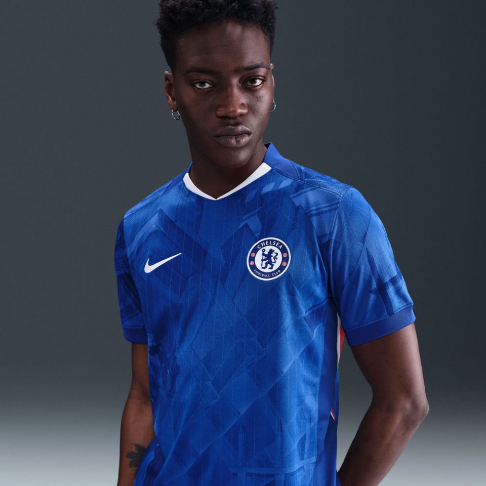 Nike Chelsea FC 2025/26 Men's Stadium Home Jersey