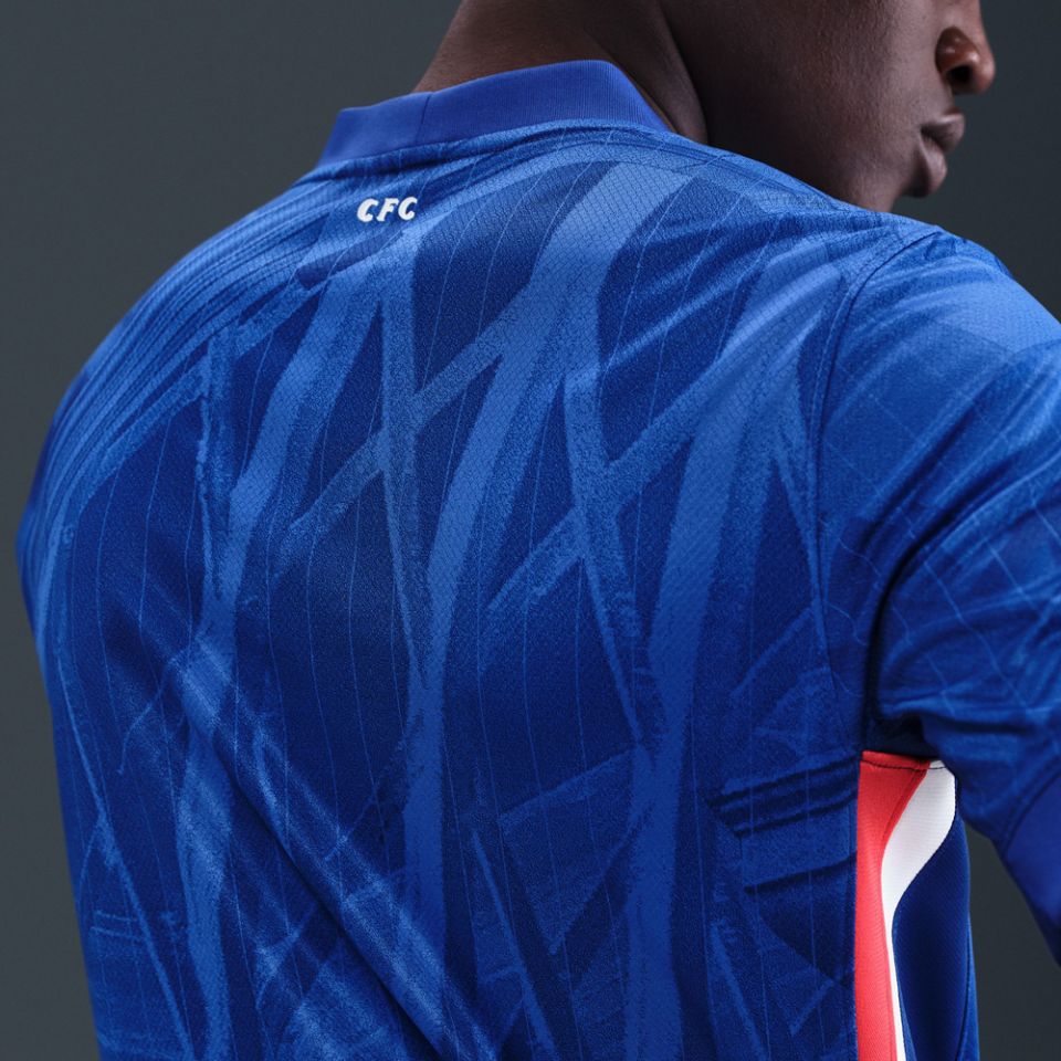 Nike Chelsea FC 2025/26 Men's Stadium Home Jersey