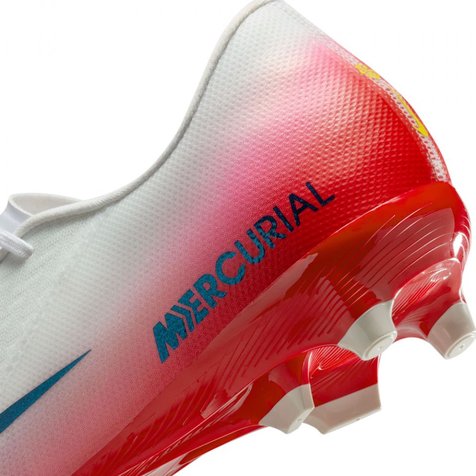 Nike Zoom Mercurial Vapor 16 Academy LV8 FG Soccer Cleats  display picture 3