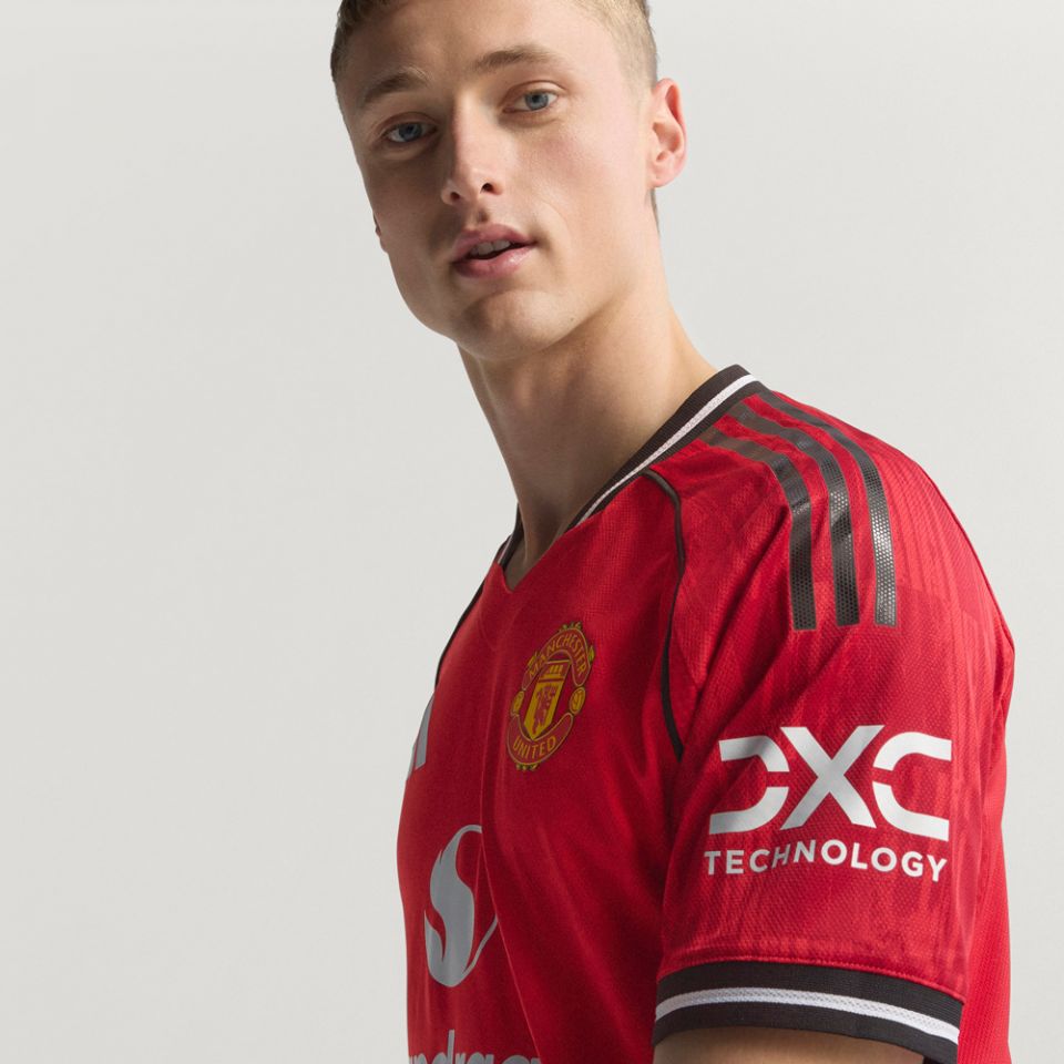 adidas Manchester United FC 2025/26 Men's Authentic Home Jersey
