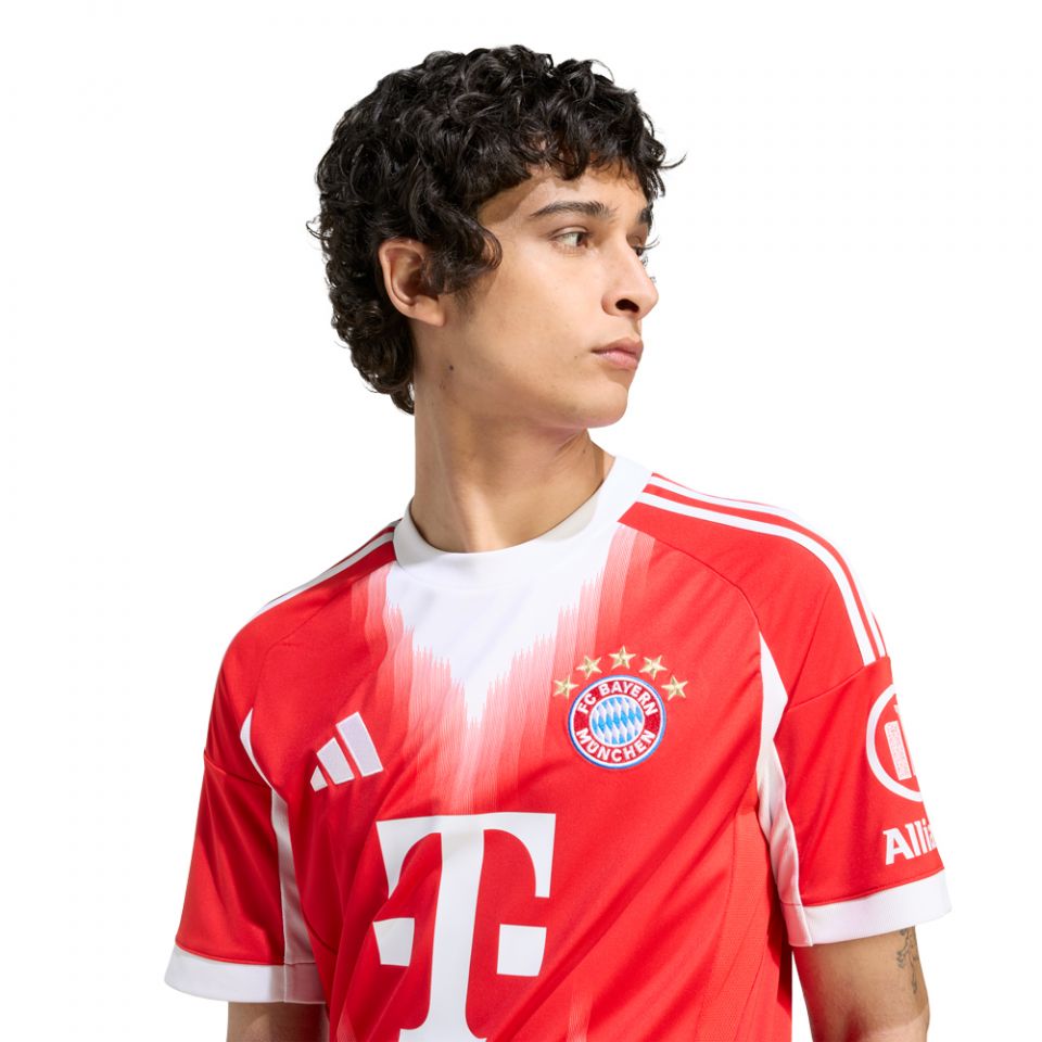 adidas Bayern Munich 2025/26 Men's Home Jersey