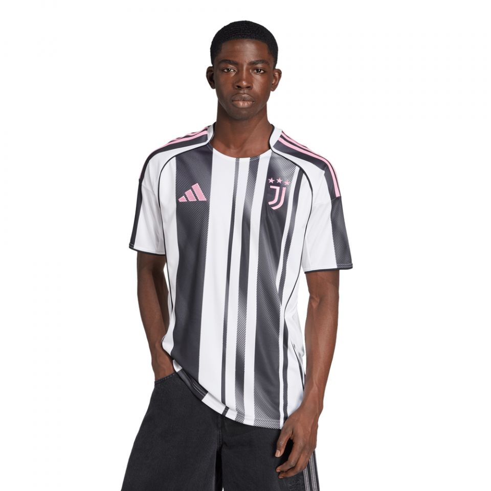 adidas Juventus サッカーウェア Sサイズ adidas Juventus 2025/26 Men's Home Jersey