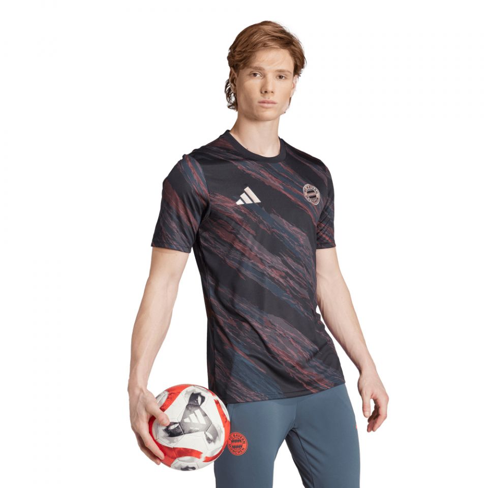 Bayern München サッカーシャツ adidas Bayern Munich 2025/26 Men's Prematch Jersey