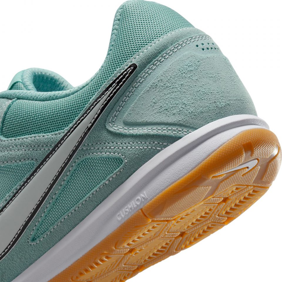 gato indoor soccer shoes