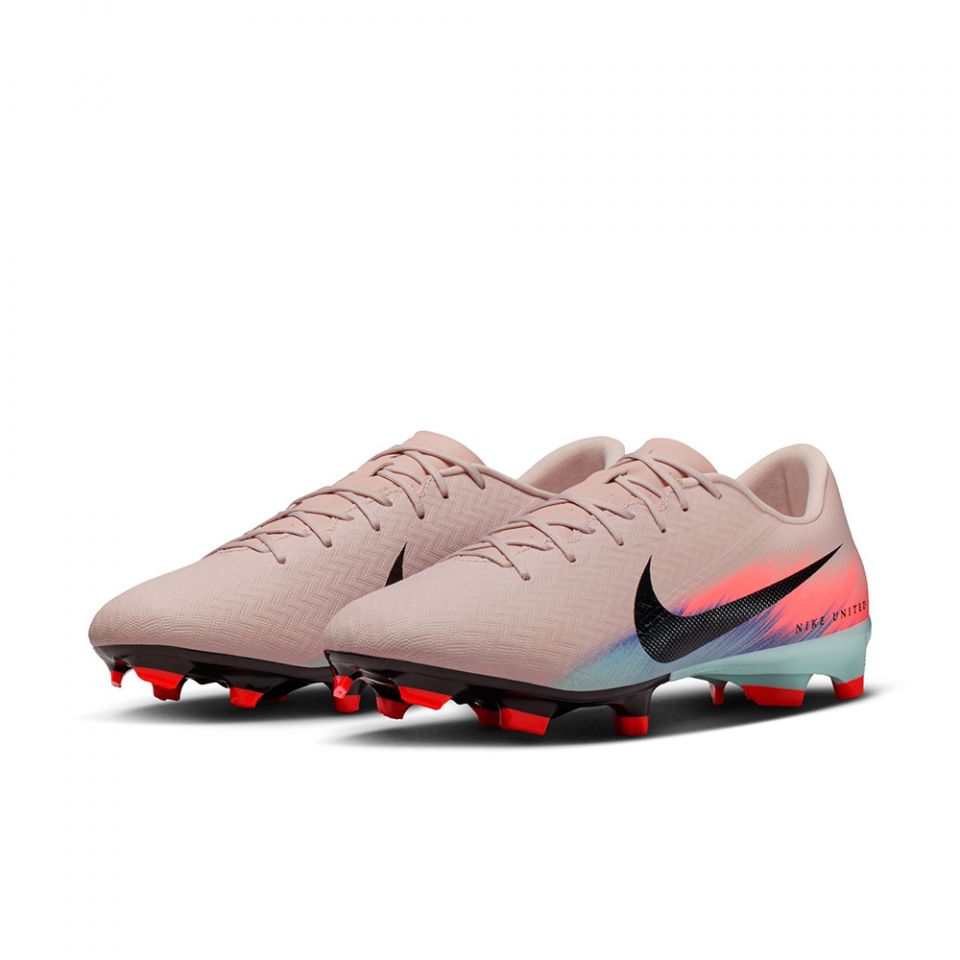 Nike Zoom Vapor 16 Academy FG/MG Soccer Cleats | Nike United 002 Pack