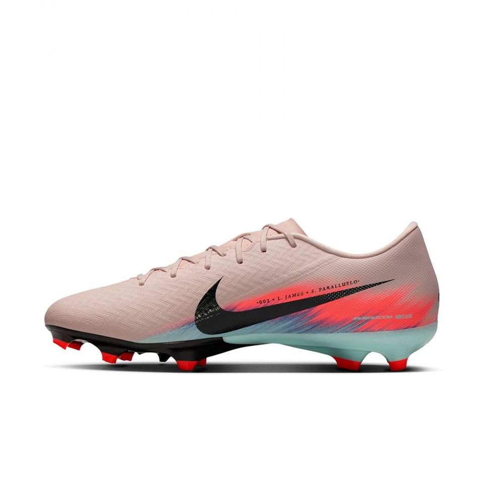 Nike Zoom Vapor 16 Academy FG/MG Soccer Cleats | Nike United 002 Pack