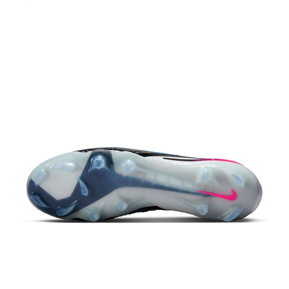Nike Phantom 6 Low Elite FG Soccer Cleats | Attack Pack