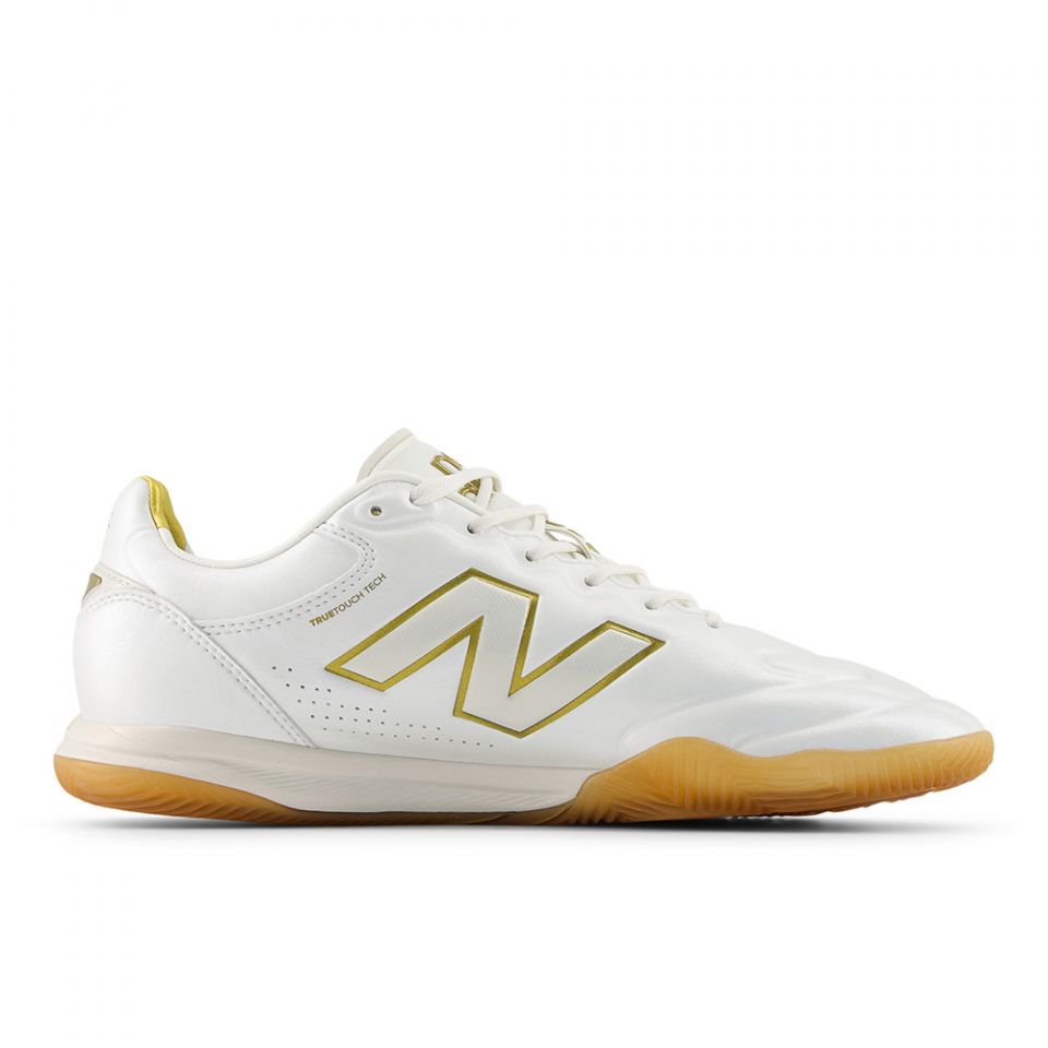 New Balance トレーニングシューズ ホワイト/ゴールド New Balance 442 Elite IN V3 Soccer Shoes (2E-Wide) | 1st Edition Pack