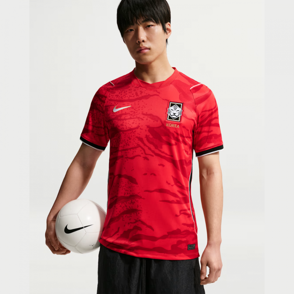 IU3861-679_960x960.png