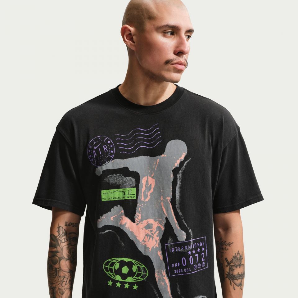 Nike Sportswear Men's Celebrate Football Tee